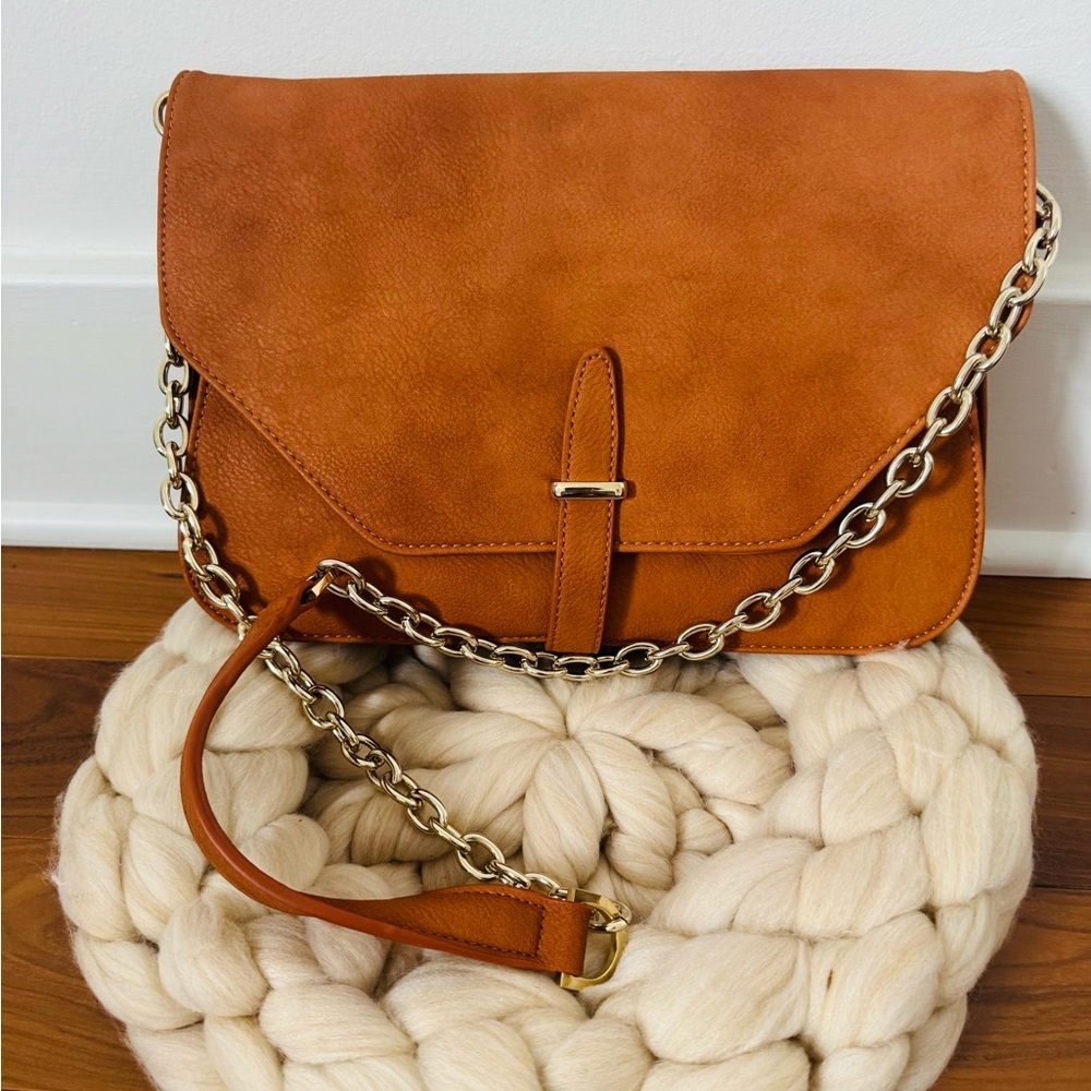 Chic cognac vegan clutch Bag with removable Chain Strap nwot